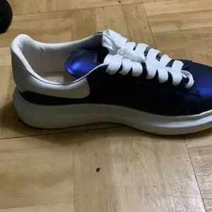 Alexander McQueen | Shoes | Selling Very Expensive Alexander  display picture 3